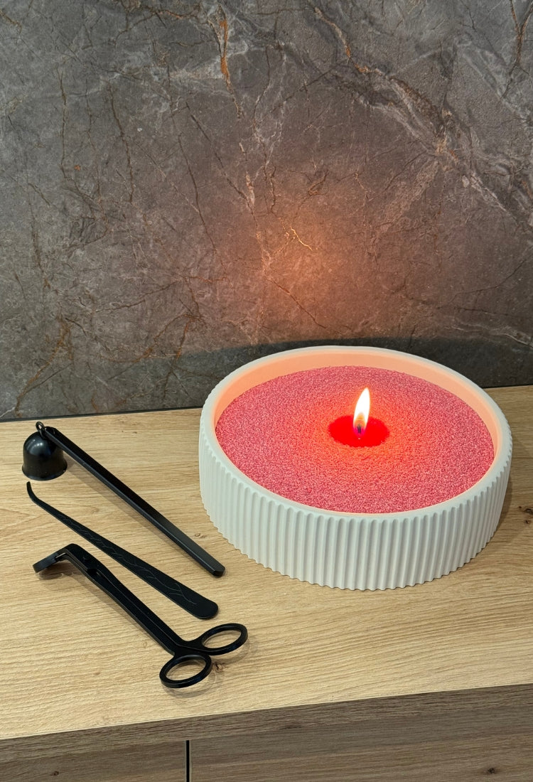 black_emilie_pearled_candle_1.jpg