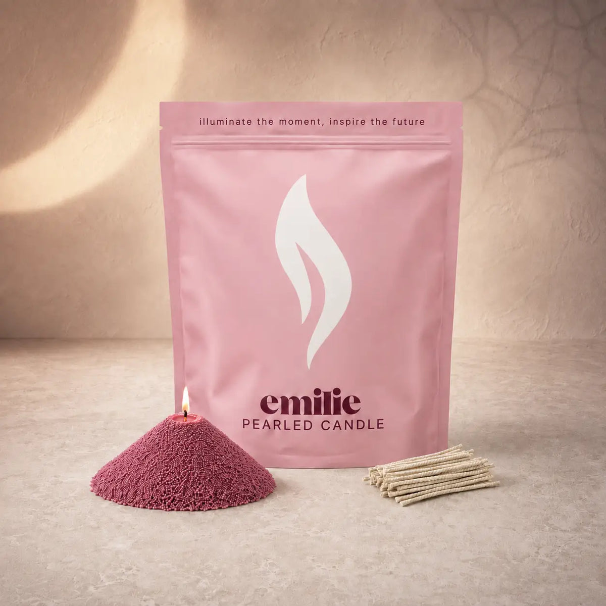 Dark Oud Pearled Candle